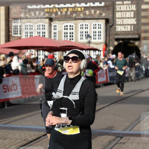 05.10.2025 - 20. swb-Marathon Bremen Yannick Fuchs http://msf.ph/oto/9229594 05.10.2025 11:02:18 Ziel 9363, 9426, 9686, 10301, 10508, 11014, 11454, 11459, 11646 meine-sportfotos.de