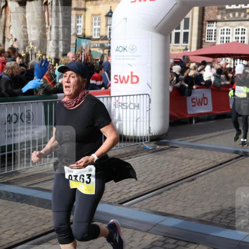 05.10.2025 - 20. swb-Marathon Bremen Yannick Fuchs http://msf.ph/oto/9229632 05.10.2025 11:02:19 Ziel 9363, 9426, 9686, 10301, 10508, 11014, 11340, 11454, 11459, 11646 meine-sportfotos.de