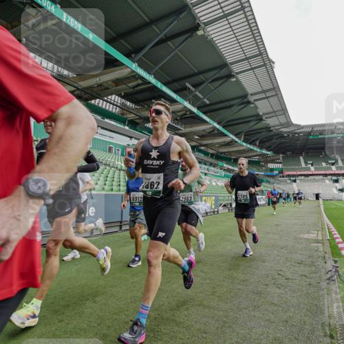 05.10.2025 - 20. swb-Marathon Bremen Michael Burmester http://msf.ph/oto/9229667 05.10.2025 12:43:22 Laufen im Stadion 577, 588, 628, 662, 706, 1105, 1265, 1641, 1652, 1745, 1810, 1992, 2062, 2141, 2385, 2967, 3391, 3435, 3580, 3705, 4369, 4631, 4664, 4867, 5014, 5231, 5287, 5470, 5495, 5741, 5815, 5988, 6224, 6385, 6423, 6912, 7269, 7472, 7498, 7547, 7668, 7764, 7816, 7834, 8053, 8275, 8520, 8593, 9095, 907, 965, 1123, 1215, 1612, 1645, 2068, 2141, 3294, 5028, 7405 meine-sportfotos.de