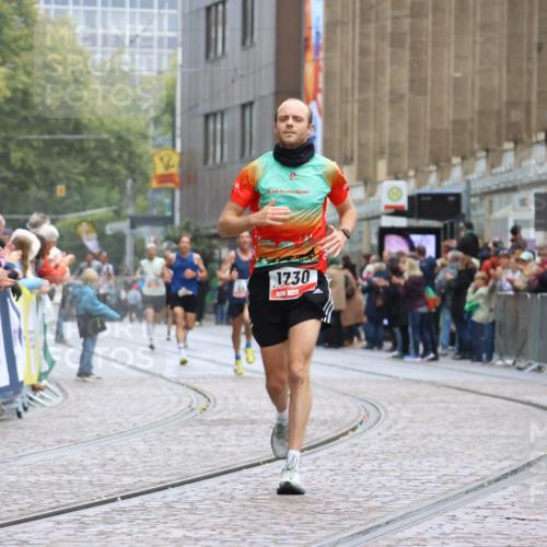 05.10.2025 - 20. swb-Marathon Bremen Strokosch-Dieckow http://msf.ph/oto/9229694 05.10.2025 12:28:33 Ziel 1730 meine-sportfotos.de