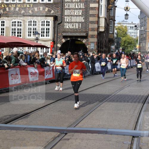 05.10.2025 - 20. swb-Marathon Bremen Yannick Fuchs http://msf.ph/oto/9229787 05.10.2025 11:02:22 Ziel 9363, 10130, 10508, 11340, 11454, 11646 meine-sportfotos.de