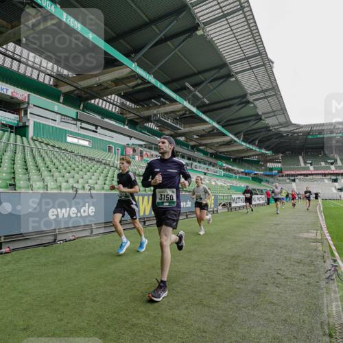 05.10.2025 - 20. swb-Marathon Bremen Michael Burmester http://msf.ph/oto/9229819 05.10.2025 12:44:23 Laufen im Stadion 288, 329, 506, 539, 548, 642, 657, 917, 1196, 2092, 2188, 2249, 3150, 3219, 3251, 3982, 4422, 5908, 6633, 7099, 7373, 7525, 7949, 8030, 8169, 8351, 8382, 577, 706, 1992, 2967, 3435, 3580, 4369, 4631, 4867, 5014, 5287, 5495, 5988, 6224, 6385, 6912, 7816, 7834, 8275, 8593, 9095 meine-sportfotos.de