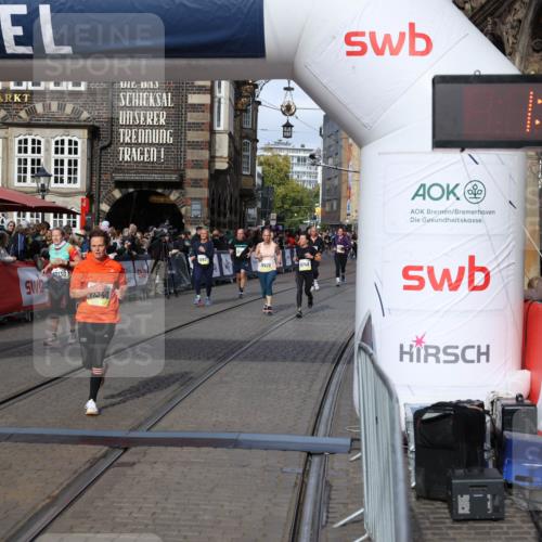 05.10.2025 - 20. swb-Marathon Bremen Yannick Fuchs http://msf.ph/oto/9229834 05.10.2025 11:02:22 Ziel 9363, 10130, 10508, 11340, 11454, 11646 meine-sportfotos.de