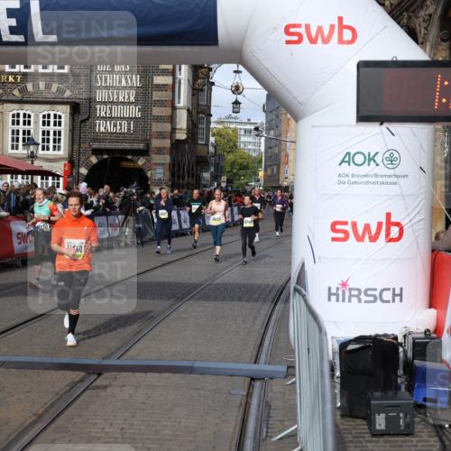 05.10.2025 - 20. swb-Marathon Bremen Yannick Fuchs http://msf.ph/oto/9229841 05.10.2025 11:02:22 Ziel 9363, 10130, 10508, 11340, 11454, 11646 meine-sportfotos.de