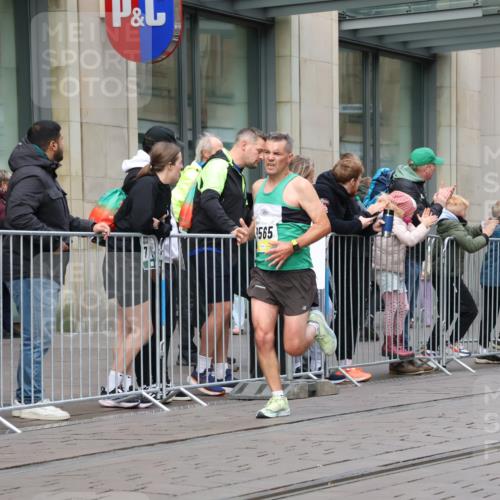 05.10.2025 - 20. swb-Marathon Bremen Strokosch-Dieckow http://msf.ph/oto/9229842 05.10.2025 10:37:07 Ziel 9565, 9586, 10358, 10704, 11021, 11213, 9565, 9586, 10358, 10704, 11021, 11213 meine-sportfotos.de