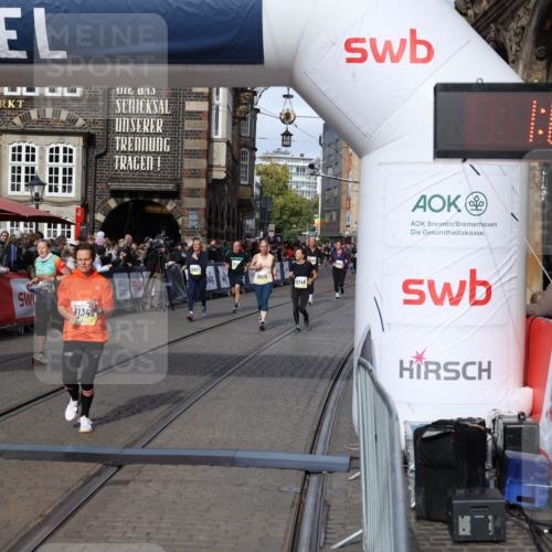 05.10.2025 - 20. swb-Marathon Bremen Yannick Fuchs http://msf.ph/oto/9229848 05.10.2025 11:02:23 Ziel 9363, 9748, 10130, 10508, 11340, 11454, 11646 meine-sportfotos.de