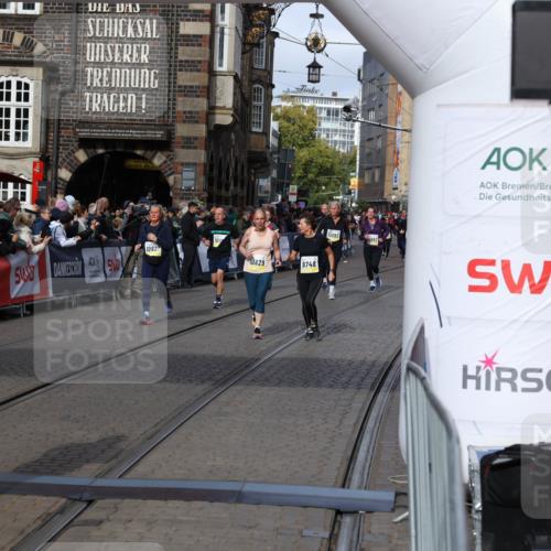 05.10.2025 - 20. swb-Marathon Bremen Yannick Fuchs http://msf.ph/oto/9229894 05.10.2025 11:02:23 Ziel 9363, 9748, 10130, 10508, 11340, 11454, 11646 meine-sportfotos.de