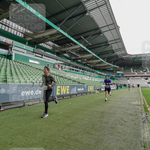 05.10.2025 - 20. swb-Marathon Bremen Michael Burmester http://msf.ph/oto/9229930 05.10.2025 12:44:55 Laufen im Stadion 109, 506, 539, 642, 657, 819, 917, 1055, 1631, 2013, 2188, 2666, 2719, 3150, 3218, 3219, 3251, 3327, 3342, 3982, 4358, 4571, 6302, 6633, 6996, 7099, 7525, 8169, 8351, 8382, 8828, 9130, 329, 548, 1196, 2092, 2249, 4422, 5908, 7373, 7949, 8030 meine-sportfotos.de