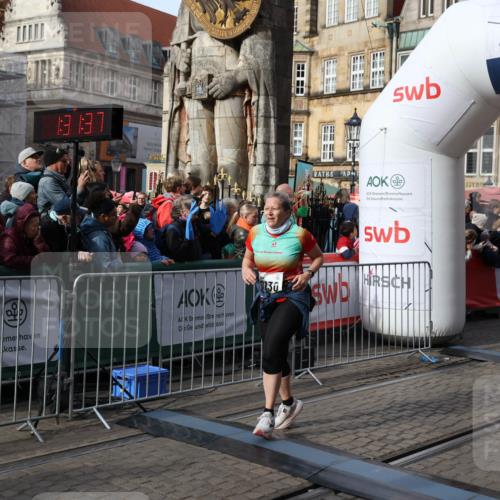 05.10.2025 - 20. swb-Marathon Bremen Yannick Fuchs http://msf.ph/oto/9229985 05.10.2025 11:02:27 Ziel 9748, 10093, 10130, 10194, 10821, 10829, 10982, 10983, 11340, 11386, 11646 meine-sportfotos.de