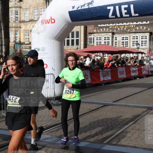 05.10.2025 - 20. swb-Marathon Bremen Yannick Fuchs http://msf.ph/oto/9230042 05.10.2025 10:59:47 Ziel 9609, 9991, 10209, 10420, 10760, 11267, 11456, 11720 meine-sportfotos.de