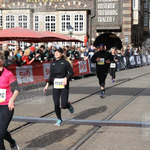05.10.2025 - 20. swb-Marathon Bremen Yannick Fuchs http://msf.ph/oto/9230115 05.10.2025 10:59:51 Ziel 9473, 9991, 10420, 11267, 11456, 11582, 11720 meine-sportfotos.de