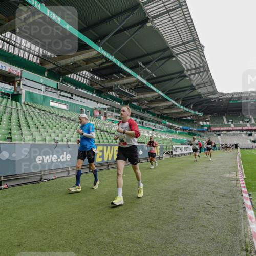05.10.2025 - 20. swb-Marathon Bremen Michael Burmester http://msf.ph/oto/9230292 05.10.2025 12:47:10 Laufen im Stadion 223, 265, 391, 442, 502, 505, 545, 609, 770, 818, 862, 891, 1246, 1521, 1635, 2613, 2872, 2939, 3054, 3084, 4255, 4758, 4848, 4966, 4988, 5656, 5831, 6295, 7070, 7170, 7583, 8013, 256, 281, 2163, 2228, 2276, 2585, 3381, 4274, 4617, 6849, 7675 meine-sportfotos.de