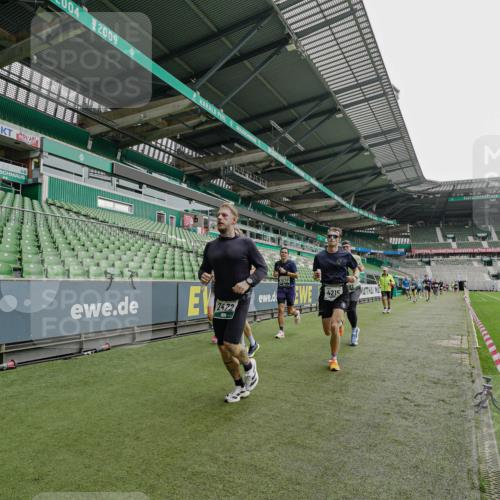 05.10.2025 - 20. swb-Marathon Bremen Michael Burmester http://msf.ph/oto/9230334 05.10.2025 12:47:23 Laufen im Stadion 223, 265, 344, 346, 391, 442, 502, 505, 545, 609, 656, 770, 818, 862, 1205, 1521, 1635, 2472, 2482, 2613, 2656, 2872, 2939, 3061, 4215, 4255, 4291, 4313, 4848, 4966, 4988, 5656, 5831, 6295, 7070, 7170, 7176, 7583, 8013, 891, 1246, 2276, 2585, 3054, 3084, 4758, 7675 meine-sportfotos.de