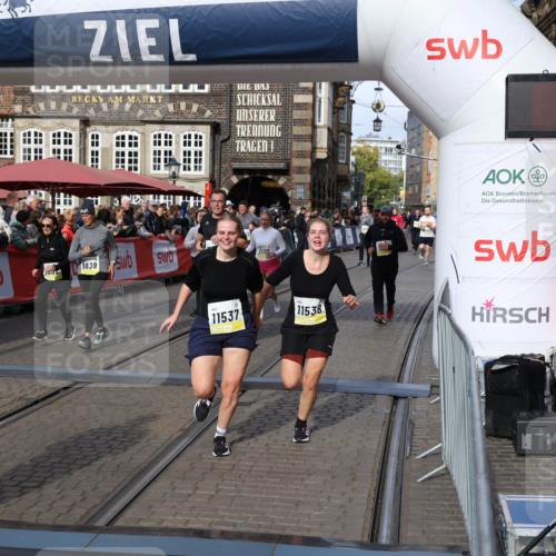 05.10.2025 - 20. swb-Marathon Bremen Yannick Fuchs http://msf.ph/oto/9230445 05.10.2025 11:02:37 Ziel 9468, 9647, 9707, 9802, 9839, 10033, 10093, 10615, 10982, 10983, 11110, 11537, 11538, 11711 meine-sportfotos.de