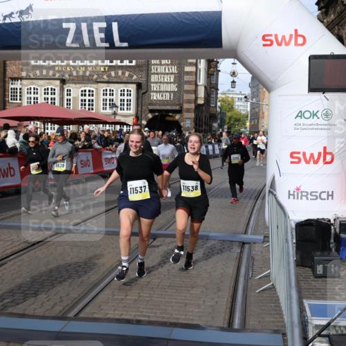05.10.2025 - 20. swb-Marathon Bremen Yannick Fuchs http://msf.ph/oto/9230462 05.10.2025 11:02:37 Ziel 9468, 9647, 9707, 9802, 9839, 10033, 10093, 10615, 10982, 10983, 11110, 11537, 11538, 11711 meine-sportfotos.de