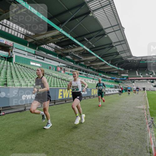 05.10.2025 - 20. swb-Marathon Bremen Michael Burmester http://msf.ph/oto/9230470 05.10.2025 12:47:54 Laufen im Stadion 344, 346, 391, 442, 564, 656, 770, 1205, 1370, 1526, 1607, 1642, 1646, 2241, 2360, 2472, 2482, 2613, 2643, 2656, 2872, 3061, 3768, 4215, 4255, 4291, 4313, 5264, 5656, 5831, 5918, 6804, 7070, 7170, 7176, 7492, 7735, 7831, 7900, 8013, 8729, 223, 265, 391, 502, 505, 545, 862, 1635, 2939, 4966, 4988, 6295 meine-sportfotos.de