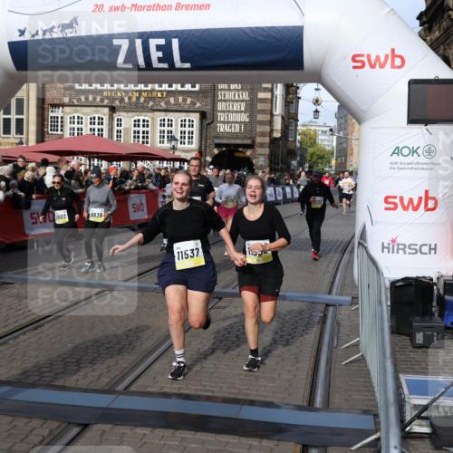 05.10.2025 - 20. swb-Marathon Bremen Yannick Fuchs http://msf.ph/oto/9230490 05.10.2025 11:02:37 Ziel 9468, 9647, 9707, 9802, 9839, 10033, 10093, 10615, 10982, 10983, 11110, 11537, 11538, 11711 meine-sportfotos.de