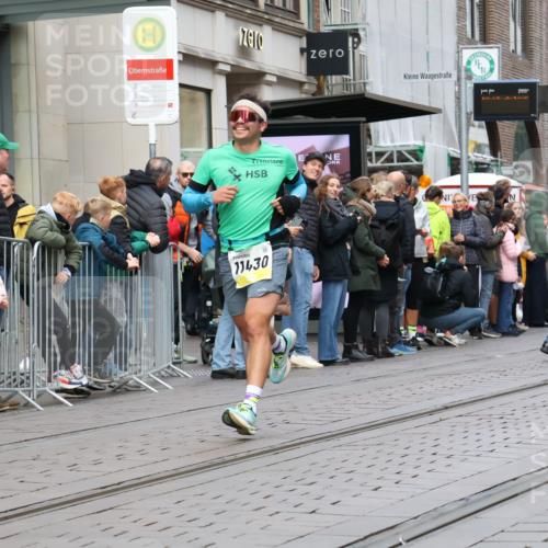 05.10.2025 - 20. swb-Marathon Bremen Strokosch-Dieckow http://msf.ph/oto/9230522 05.10.2025 10:38:08 Ziel 9809, 11430, 9809, 11430 meine-sportfotos.de