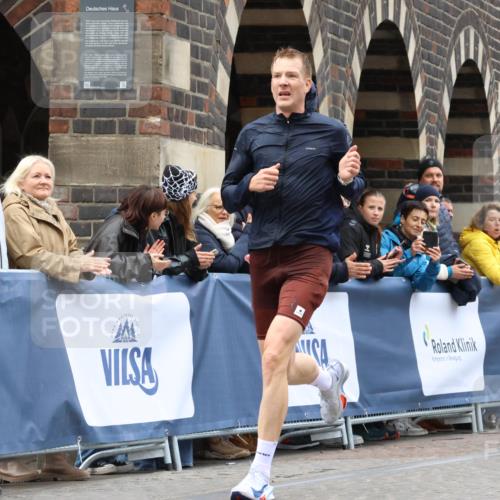 05.10.2025 - 20. swb-Marathon Bremen Strokosch-Dieckow http://msf.ph/oto/9230548 05.10.2025 12:29:20 Ziel 529 meine-sportfotos.de