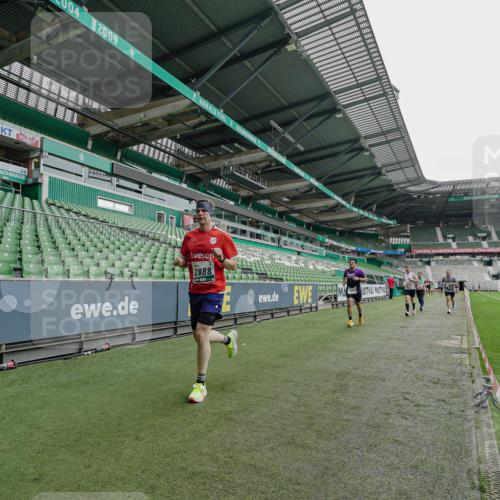 05.10.2025 - 20. swb-Marathon Bremen Michael Burmester http://msf.ph/oto/9230788 05.10.2025 12:49:00 Laufen im Stadion 492, 1195, 1625, 1654, 1724, 1727, 2119, 2594, 2974, 2988, 2990, 3124, 3320, 3324, 3819, 4353, 4385, 5103, 5599, 5786, 6171, 6251, 6463, 6632, 7904, 8216, 8244, 8507, 8630, 8687, 8897, 8923, 8932, 9114, 1370, 1607, 2241, 2643, 3768, 5264, 5918, 7735, 7831, 8729 meine-sportfotos.de