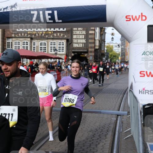 05.10.2025 - 20. swb-Marathon Bremen Yannick Fuchs http://msf.ph/oto/9230849 05.10.2025 11:02:42 Ziel 9468, 9647, 9707, 9802, 9839, 10033, 10595, 10598, 10615, 10825, 11110, 11160, 11537, 11538, 11711 meine-sportfotos.de