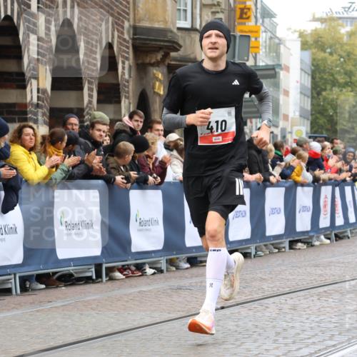 05.10.2025 - 20. swb-Marathon Bremen Strokosch-Dieckow http://msf.ph/oto/9230856 05.10.2025 12:29:40 Ziel 410 meine-sportfotos.de