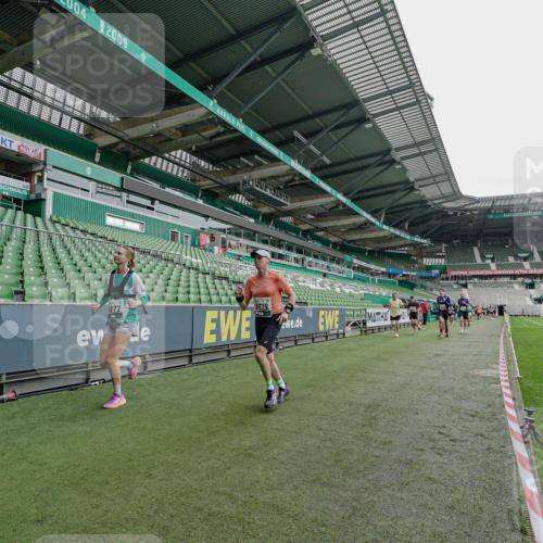 05.10.2025 - 20. swb-Marathon Bremen Michael Burmester http://msf.ph/oto/9230872 05.10.2025 12:49:13 Laufen im Stadion 150, 187, 270, 492, 1195, 1257, 1535, 1609, 1625, 1654, 1727, 1876, 1904, 2044, 2119, 2356, 2594, 2988, 2990, 3124, 3320, 3544, 3738, 3960, 4385, 5599, 6171, 6431, 6463, 6619, 6632, 6877, 7904, 8216, 8507, 8630, 8687, 8897, 9114, 1370, 1724, 2974, 3324, 3819, 4353, 5103, 5786, 6251, 8244, 8923, 8932 meine-sportfotos.de
