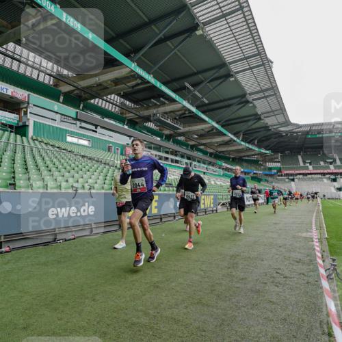 05.10.2025 - 20. swb-Marathon Bremen Michael Burmester http://msf.ph/oto/9230878 05.10.2025 12:49:17 Laufen im Stadion 150, 187, 270, 1195, 1257, 1535, 1609, 1625, 1654, 1727, 1876, 1904, 2044, 2119, 2356, 2594, 2988, 2990, 3124, 3320, 3544, 3738, 3960, 4385, 5599, 6171, 6431, 6463, 6619, 6632, 6877, 7904, 8216, 8507, 8630, 8687, 8897, 9114, 492, 1724, 2974, 3320, 3324, 3819, 4353, 5103, 5786, 6251, 8244, 8897, 8923, 8932 meine-sportfotos.de