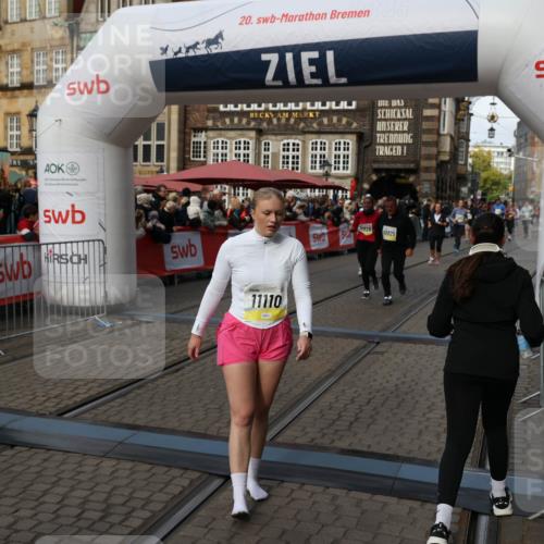05.10.2025 - 20. swb-Marathon Bremen Yannick Fuchs http://msf.ph/oto/9230935 05.10.2025 11:02:45 Ziel 9468, 9647, 9841, 10033, 10510, 10595, 10598, 10825, 10826, 11110, 11160, 11711 meine-sportfotos.de