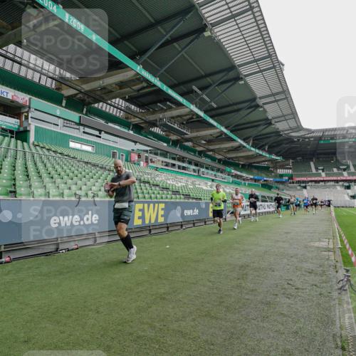 05.10.2025 - 20. swb-Marathon Bremen Michael Burmester http://msf.ph/oto/9231038 05.10.2025 12:49:46 Laufen im Stadion 150, 187, 217, 270, 287, 424, 511, 845, 939, 1257, 1388, 1535, 1609, 1727, 1876, 1904, 2044, 2356, 2594, 2988, 2990, 3124, 3353, 3544, 3738, 3885, 3960, 4006, 4385, 4438, 4870, 5118, 5894, 6214, 6431, 6619, 6805, 6877, 7647, 7987, 8216, 8401, 8536, 8873, 9118, 1195, 1654, 2119, 5599, 6171, 6463, 7904, 8507, 8630, 9114 meine-sportfotos.de