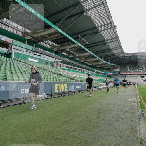 05.10.2025 - 20. swb-Marathon Bremen Michael Burmester http://msf.ph/oto/9231061 05.10.2025 12:49:50 Laufen im Stadion 150, 187, 217, 270, 287, 424, 511, 845, 939, 1257, 1388, 1535, 1609, 1707, 1727, 1876, 1904, 2044, 2356, 3124, 3259, 3353, 3544, 3738, 3885, 3960, 4006, 4318, 4367, 4438, 4870, 5118, 5894, 6214, 6216, 6281, 6431, 6619, 6805, 6877, 7647, 7987, 8216, 8401, 8536, 8873, 9118, 1195, 1654, 2119, 2594, 2988, 2990, 4385, 6171, 7904, 8630, 9114 meine-sportfotos.de