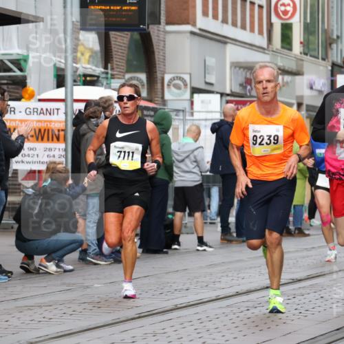 05.10.2025 - 20. swb-Marathon Bremen Strokosch-Dieckow http://msf.ph/oto/9231074 05.10.2025 10:39:04 Ziel 7111, 9239, 9289, 9671, 9863, 10525, 10908, 11067, 11343, 11474, 7111, 9239, 9289, 9671, 9863, 10525, 10908, 11067, 11343, 11474 meine-sportfotos.de