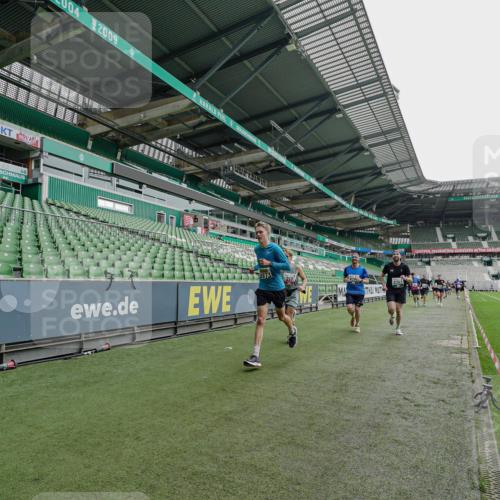 05.10.2025 - 20. swb-Marathon Bremen Michael Burmester http://msf.ph/oto/9231086 05.10.2025 12:49:52 Laufen im Stadion 150, 187, 217, 270, 287, 424, 511, 845, 939, 1257, 1388, 1535, 1609, 1707, 1727, 1876, 1904, 2044, 2356, 3124, 3259, 3353, 3544, 3738, 3885, 3960, 4006, 4318, 4367, 4438, 4870, 5118, 5894, 6214, 6216, 6281, 6431, 6619, 6805, 6877, 7647, 7987, 8216, 8401, 8536, 8873, 9118, 1195, 1654, 2119, 2594, 2988, 2990, 4385, 8630, 9114 meine-sportfotos.de