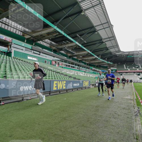 05.10.2025 - 20. swb-Marathon Bremen Michael Burmester http://msf.ph/oto/9231166 05.10.2025 12:50:04 Laufen im Stadion 150, 187, 217, 270, 287, 424, 511, 679, 736, 845, 906, 939, 1025, 1388, 1535, 1609, 1707, 1876, 1904, 2044, 2356, 2721, 3228, 3259, 3353, 3544, 3738, 3885, 3960, 4006, 4318, 4367, 4438, 4870, 4938, 5118, 5389, 5564, 5873, 5894, 6214, 6216, 6281, 6431, 6717, 6805, 7647, 7826, 7963, 7987, 8401, 8536, 8873, 8907, 9118, 1257, 1535, 1654, 1727, 2119, 2594, 2988, 2990, 3124, 4385, 6619, 6877, 8216 meine-sportfotos.de
