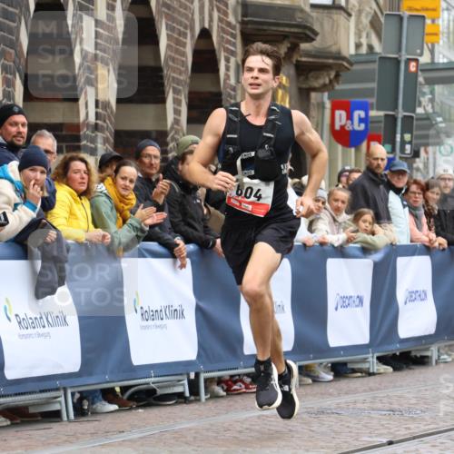 05.10.2025 - 20. swb-Marathon Bremen Strokosch-Dieckow http://msf.ph/oto/9231206 05.10.2025 12:30:02 Ziel 604 meine-sportfotos.de