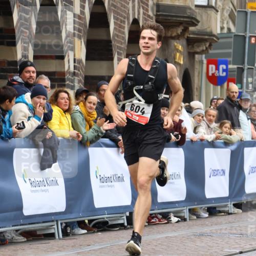 05.10.2025 - 20. swb-Marathon Bremen Strokosch-Dieckow http://msf.ph/oto/9231259 05.10.2025 12:30:02 Ziel 604 meine-sportfotos.de