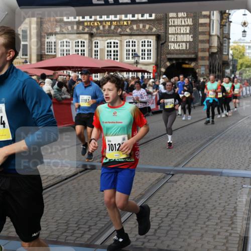 05.10.2025 - 20. swb-Marathon Bremen Yannick Fuchs http://msf.ph/oto/9231270 05.10.2025 11:02:56 Ziel 9331, 9360, 9516, 10129, 10207, 10530, 10734, 10803, 10804, 10940, 11024, 11087, 11193, 11576 meine-sportfotos.de