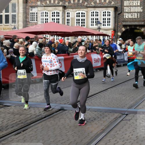 05.10.2025 - 20. swb-Marathon Bremen Yannick Fuchs http://msf.ph/oto/9231349 05.10.2025 11:02:57 Ziel 9331, 9360, 9516, 9846, 10129, 10207, 10530, 10734, 10803, 10804, 10940, 11087, 11193, 11504, 11576, 11667, 11668 meine-sportfotos.de