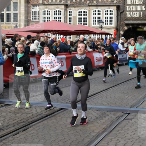 05.10.2025 - 20. swb-Marathon Bremen Yannick Fuchs http://msf.ph/oto/9231355 05.10.2025 11:02:57 Ziel 9331, 9360, 9516, 9846, 10129, 10207, 10530, 10734, 10803, 10804, 10940, 11087, 11193, 11504, 11576, 11667, 11668 meine-sportfotos.de