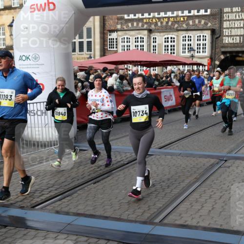 05.10.2025 - 20. swb-Marathon Bremen Yannick Fuchs http://msf.ph/oto/9231380 05.10.2025 11:02:58 Ziel 9331, 9360, 9516, 9846, 10129, 10167, 10207, 10530, 10656, 10734, 10803, 10804, 10940, 11087, 11193, 11504, 11576, 11667, 11668 meine-sportfotos.de