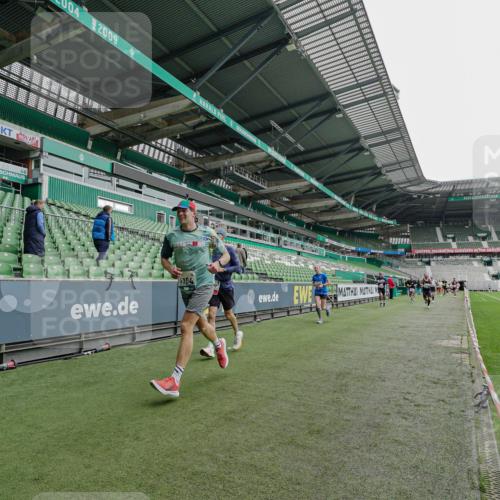 05.10.2025 - 20. swb-Marathon Bremen Michael Burmester http://msf.ph/oto/9231490 05.10.2025 12:51:01 Laufen im Stadion 122, 334, 503, 601, 688, 736, 745, 1025, 1033, 1037, 1044, 1166, 1359, 1450, 1499, 1577, 1689, 1701, 1909, 2059, 2381, 2493, 3228, 3267, 3291, 3419, 3608, 3661, 4032, 4104, 4366, 4654, 4962, 5184, 5418, 5551, 5564, 5817, 5838, 6066, 6210, 6252, 6401, 6477, 6681, 6775, 7493, 7723, 8083, 8995, 511, 679, 845, 906, 939, 1388, 1707, 2721, 3228, 3259, 3353, 4318, 4367, 4938, 5118, 5389, 5564, 5873, 6214, 6216, 6281, 6717, 7826, 7963, 8873, 8907 meine-sportfotos.de