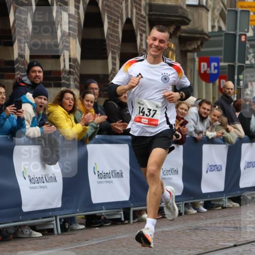 05.10.2025 - 20. swb-Marathon Bremen Strokosch-Dieckow http://msf.ph/oto/9231686 05.10.2025 12:30:48 Ziel 1437 meine-sportfotos.de