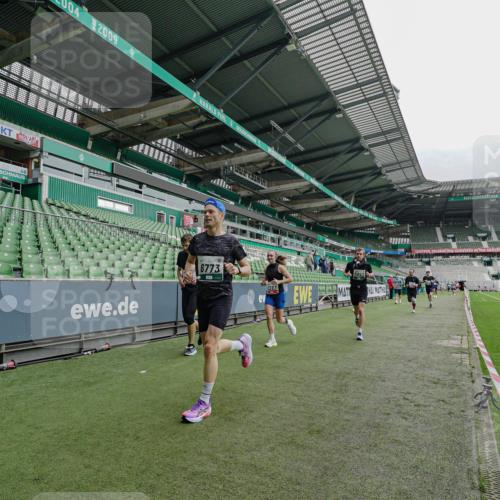 05.10.2025 - 20. swb-Marathon Bremen Michael Burmester http://msf.ph/oto/9231735 05.10.2025 12:51:35 Laufen im Stadion 334, 503, 601, 750, 754, 914, 1037, 1064, 1120, 1314, 1499, 1577, 1689, 1701, 1748, 1909, 1911, 1926, 2279, 2283, 2350, 2447, 2493, 2526, 3178, 3267, 3419, 3608, 3661, 4032, 4104, 4260, 4652, 4654, 4687, 4781, 5108, 5551, 5817, 5838, 5847, 5910, 6066, 6210, 6401, 6477, 6773, 6775, 7713, 7723, 8066, 8083, 8682, 8740, 8780, 122, 688, 745, 1166, 1450, 2059, 4962, 6252, 8995 meine-sportfotos.de