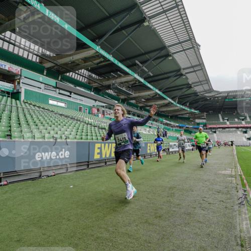 05.10.2025 - 20. swb-Marathon Bremen Michael Burmester http://msf.ph/oto/9231808 05.10.2025 12:51:50 Laufen im Stadion 503, 750, 754, 914, 1029, 1064, 1120, 1314, 1499, 1550, 1577, 1701, 1748, 1911, 1926, 2279, 2283, 2350, 2447, 2493, 2526, 3178, 4104, 4260, 4652, 4654, 4687, 4781, 5068, 5108, 5416, 5847, 5910, 6066, 6210, 6367, 6773, 6775, 7031, 7293, 7313, 7419, 7713, 7723, 8066, 8534, 8558, 8682, 8740, 8780, 334, 601, 1037, 1689, 1909, 2059, 3267, 3419, 3608, 3661, 4032, 4104, 5551, 5817, 5838, 6401, 6477, 8083, 8995 meine-sportfotos.de