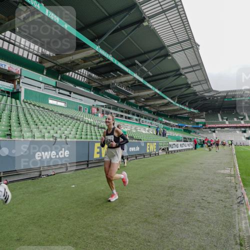 05.10.2025 - 20. swb-Marathon Bremen Michael Burmester http://msf.ph/oto/9231850 05.10.2025 12:51:56 Laufen im Stadion 750, 754, 914, 1029, 1064, 1120, 1314, 1550, 1577, 1701, 1748, 1911, 1926, 2279, 2283, 2350, 2447, 2493, 2526, 3041, 3178, 3626, 4260, 4652, 4654, 4687, 4781, 5068, 5108, 5416, 5847, 5910, 6210, 6367, 6773, 6775, 7012, 7031, 7293, 7313, 7419, 7713, 7723, 8066, 8218, 8534, 8558, 8682, 8701, 8740, 8780, 9115, 334, 503, 601, 1037, 1499, 1689, 1909, 2493, 3267, 3419, 3608, 3661, 4032, 4104, 4654, 5551, 5817, 5838, 6066, 6401, 6477, 8083 meine-sportfotos.de