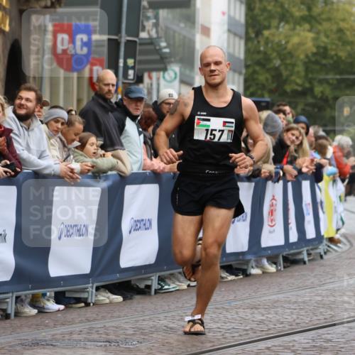 05.10.2025 - 20. swb-Marathon Bremen Strokosch-Dieckow http://msf.ph/oto/9231901 05.10.2025 12:31:13 Ziel 157 meine-sportfotos.de