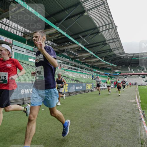 05.10.2025 - 20. swb-Marathon Bremen Michael Burmester http://msf.ph/oto/9231910 05.10.2025 12:52:05 Laufen im Stadion 750, 754, 914, 1029, 1120, 1314, 1550, 1552, 1748, 1911, 1926, 2279, 2283, 2447, 2595, 3033, 3041, 3178, 3626, 4260, 4362, 4652, 4687, 4781, 5068, 5108, 5416, 5459, 5675, 5847, 5910, 6367, 6773, 7012, 7031, 7293, 7313, 7419, 7713, 8066, 8218, 8534, 8558, 8682, 8701, 8740, 8780, 9115, 503, 750, 1064, 1499, 1577, 1701, 1909, 2279, 2350, 2493, 2526, 3267, 3661, 4104, 4654, 5551, 6066, 6210, 6775, 7723, 8682 meine-sportfotos.de