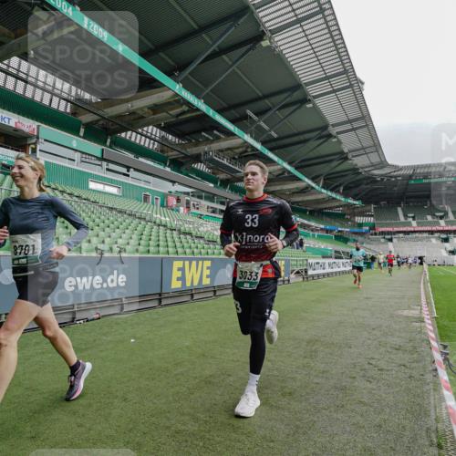05.10.2025 - 20. swb-Marathon Bremen Michael Burmester http://msf.ph/oto/9231943 05.10.2025 12:52:09 Laufen im Stadion 754, 914, 1029, 1120, 1550, 1552, 1748, 1926, 2283, 2447, 2595, 3033, 3041, 3178, 3626, 4260, 4362, 4652, 4781, 5068, 5108, 5416, 5459, 5561, 5675, 5847, 5910, 6367, 6773, 7012, 7031, 7293, 7313, 7419, 7634, 7713, 8218, 8534, 8558, 8701, 8740, 9115, 503, 750, 1064, 1314, 1499, 1577, 1701, 1911, 2279, 2350, 2493, 2526, 4104, 4654, 4687, 6066, 6210, 6775, 7723, 8066, 8682, 8780 meine-sportfotos.de