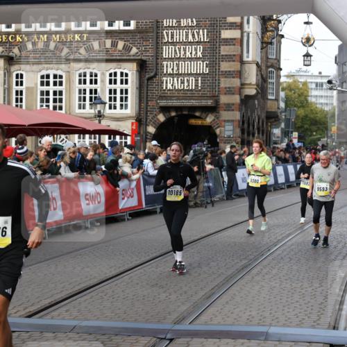 05.10.2025 - 20. swb-Marathon Bremen Yannick Fuchs http://msf.ph/oto/9232106 05.10.2025 11:03:12 Ziel 9229, 9300, 9593, 9661, 9662, 9893, 10185, 10777, 10876, 11376, 11682 meine-sportfotos.de
