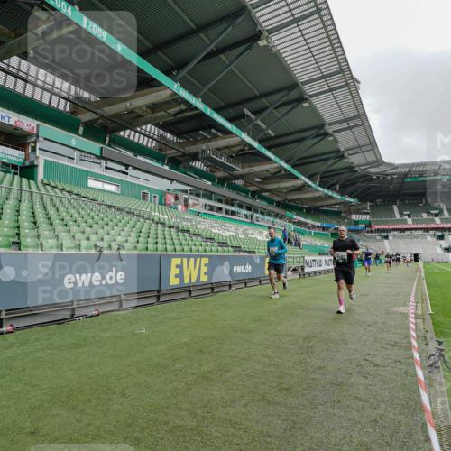 05.10.2025 - 20. swb-Marathon Bremen Michael Burmester http://msf.ph/oto/9232246 05.10.2025 12:53:04 Laufen im Stadion 248, 550, 590, 615, 793, 832, 1298, 1367, 1431, 1538, 1600, 1667, 2072, 2075, 3553, 4132, 4218, 4362, 4573, 4729, 4746, 4805, 4914, 4935, 5169, 5447, 5561, 5579, 5866, 6492, 6630, 6677, 7277, 7408, 7416, 7634, 7773, 7975, 8238, 8297, 8349, 8431, 8462, 8580, 8709, 8921, 10338, 1550, 1552, 2595, 3033, 3041, 3626, 4362, 5459, 5675, 6367, 7012, 7293, 8218, 8558, 8701, 9115 meine-sportfotos.de